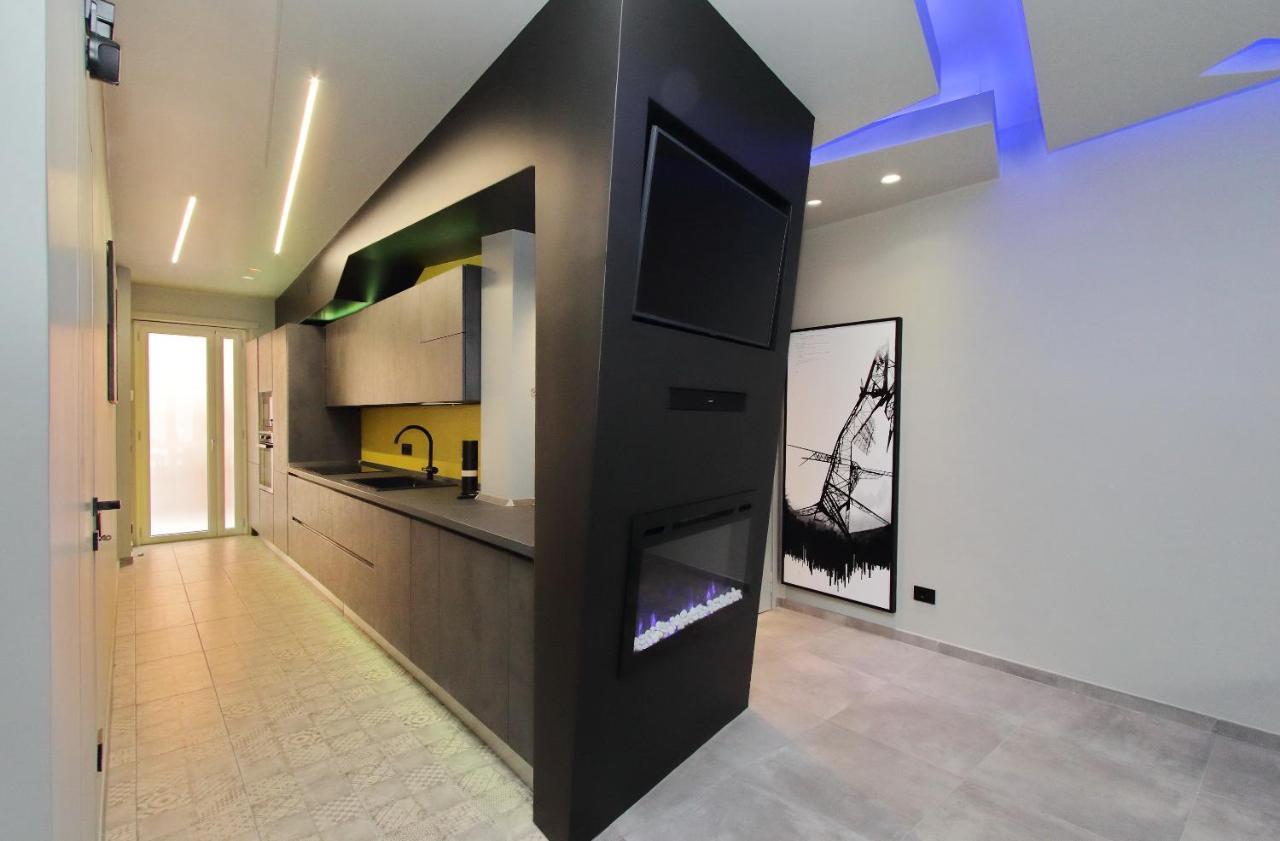 Luxury * Rom