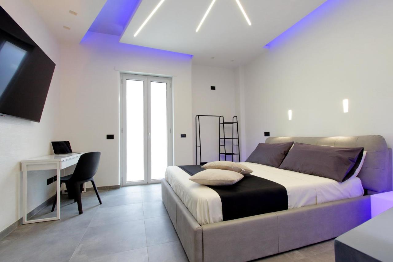 Luxury * Rom